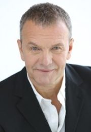 Александр Наумов