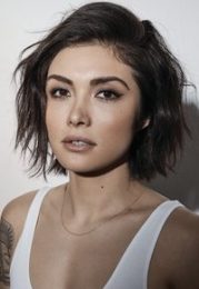 Daniella Pineda