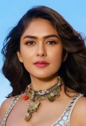 Mrunal Thakur